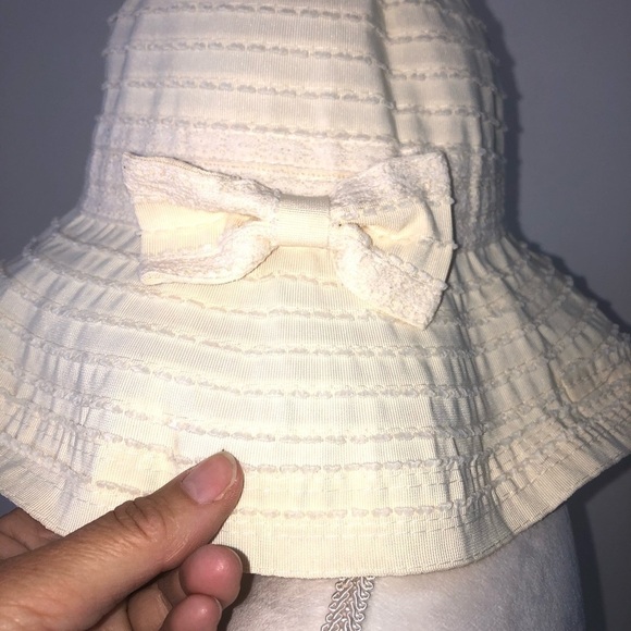 Bundle Of Two Bucket Style Hats Womens Vintage Polyester Red Cream - Picture 7 of 13